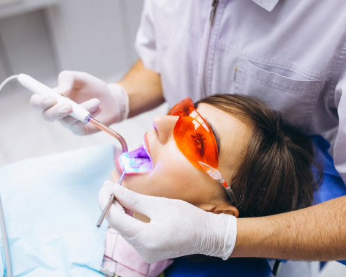 smiley-dental-cleaning-mobile